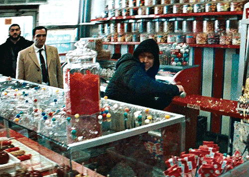 Anora: Igor breaking things in a shop. 